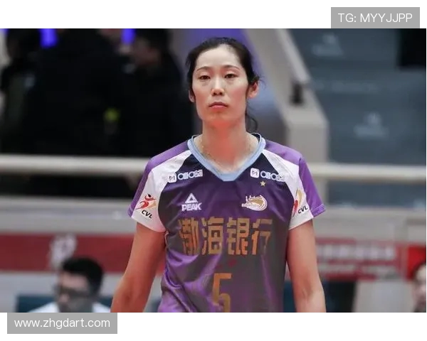 黄敏专访：从青涩球员到网球明星的成长之路回顾